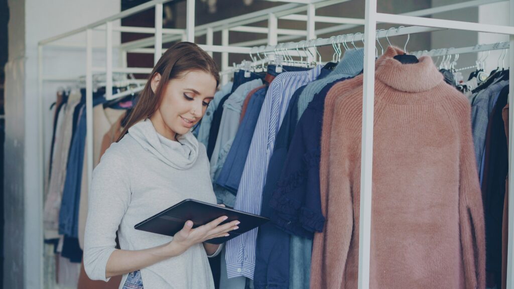 What Does a Retail Merchandiser Do? (Complete Guide)